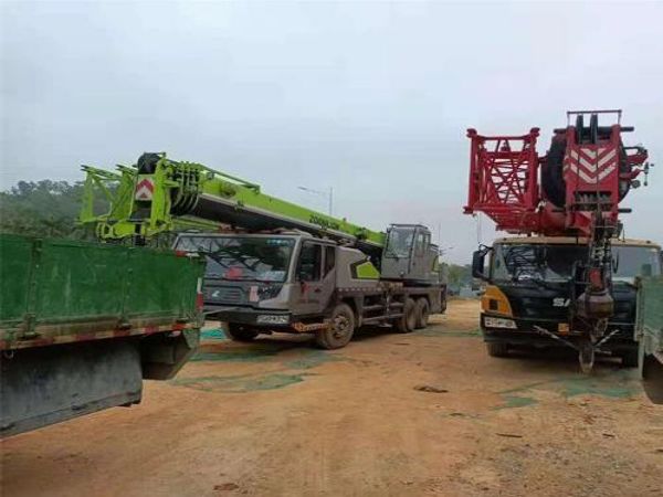 桥西区吊车租赁公司_吊装的施工重要的危险源有哪些？